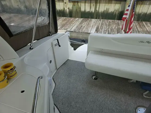 Sea Ray 28