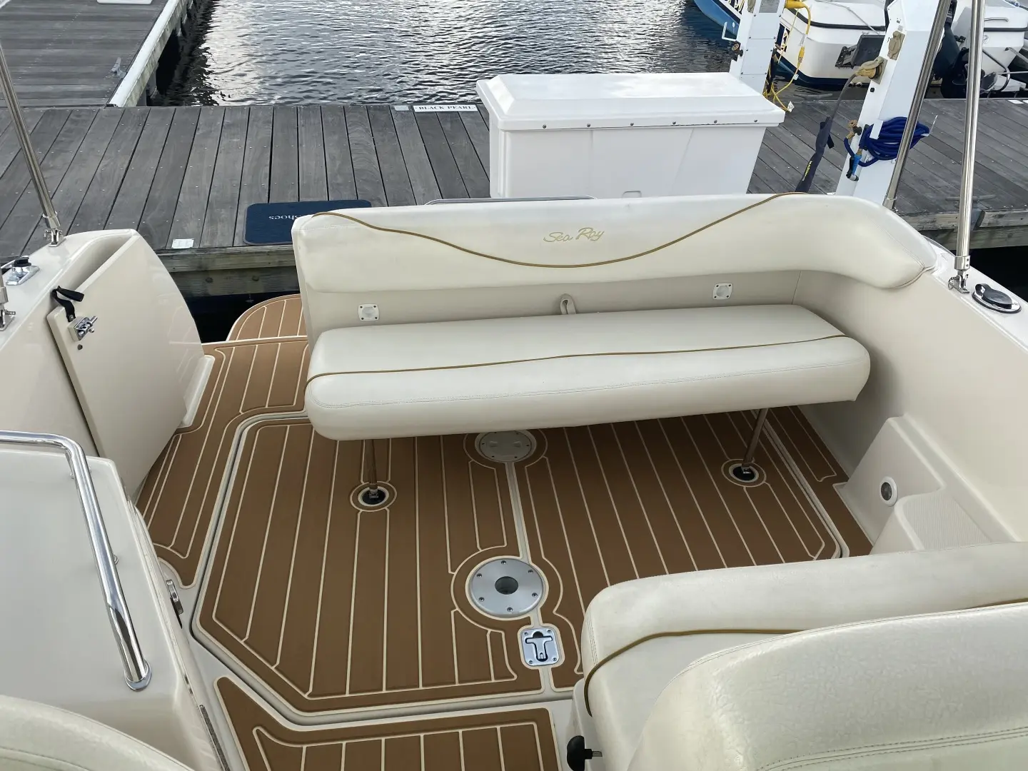 2002 Sea Ray sundancer 240