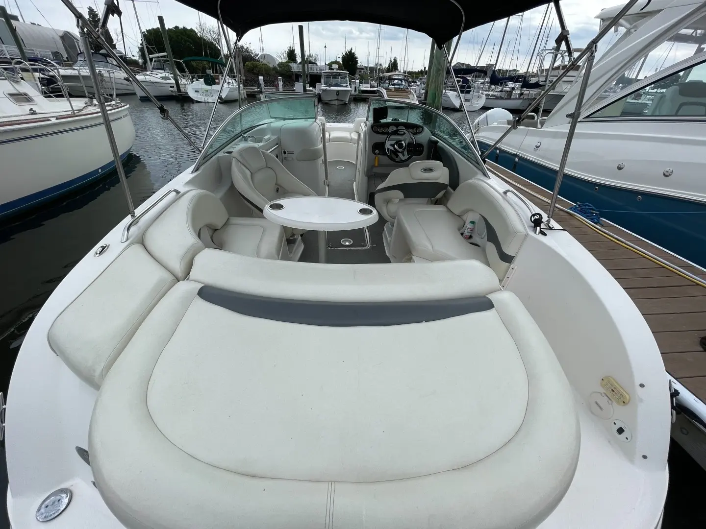 2005 Chaparral 236 sunesta