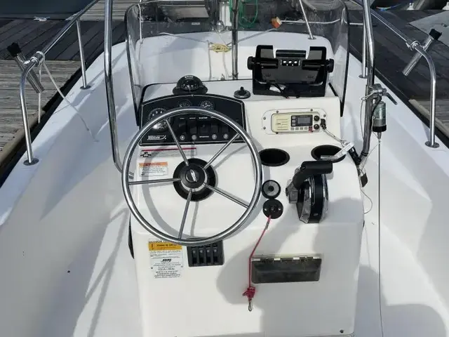 Boston Whaler 170 Montauk