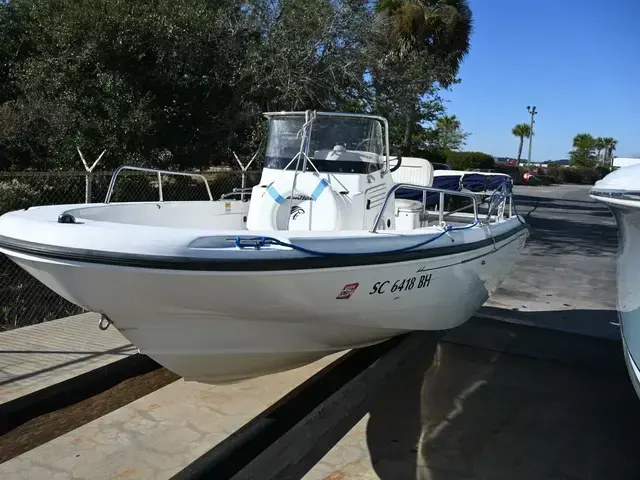 Boston Whaler 18 Outrage