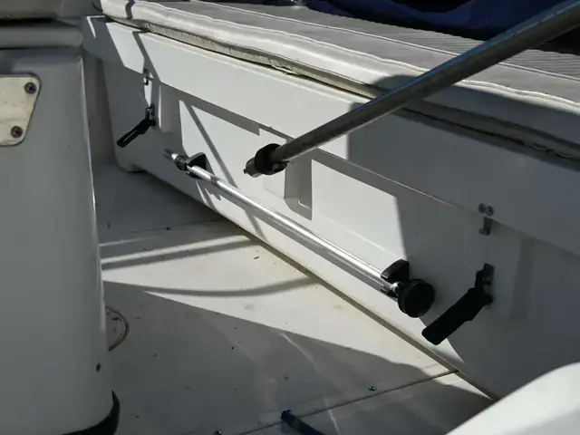 Boston Whaler 18 Outrage