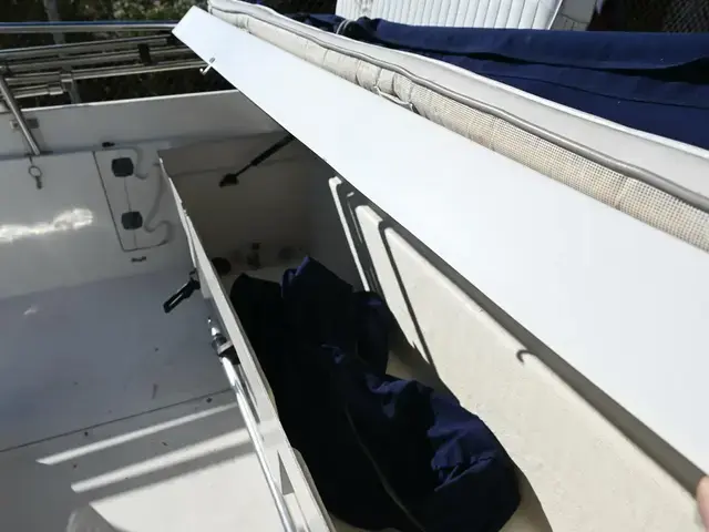 Boston Whaler 18 Outrage