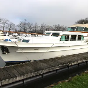 1989 Super Van Craft 1470 AK