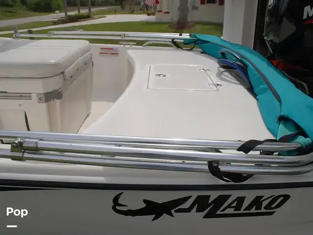 Mako 17 Pro Skiff