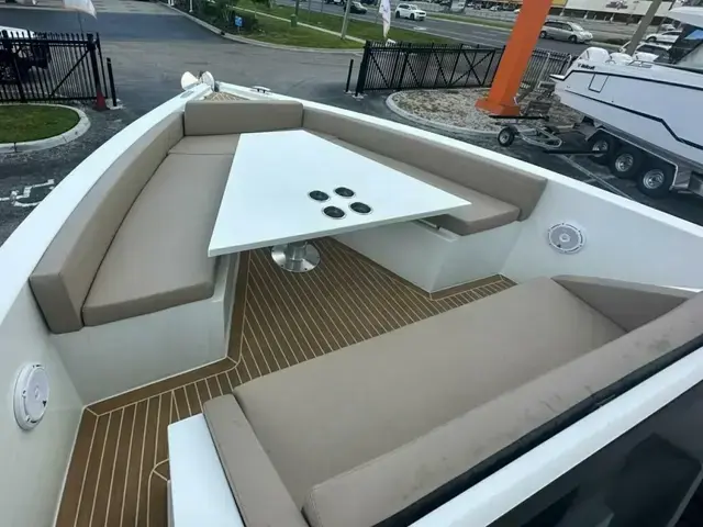 De Antonio Yachts D34 Xplorer