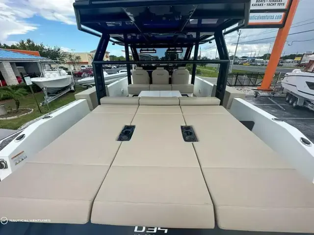 De Antonio Yachts D34 Xplorer