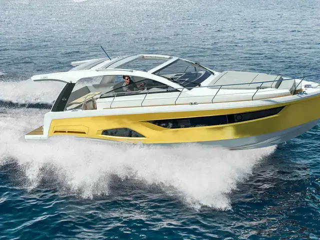 Sealine S 390