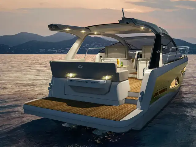 Sealine S 390