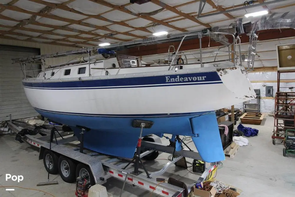 1982 Endeavour 32 sloop