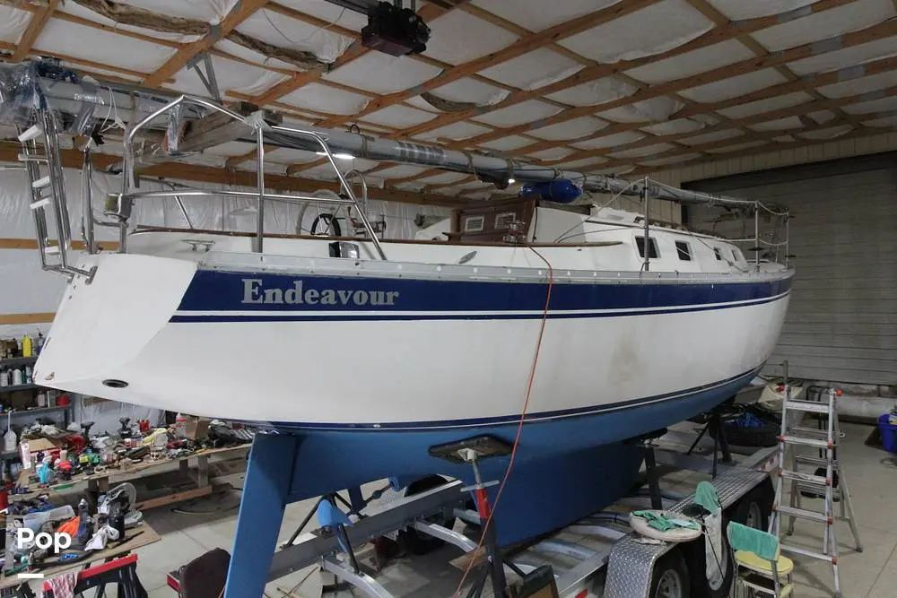 1982 Endeavour 32 sloop