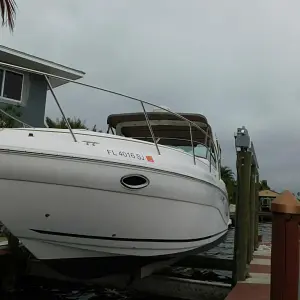 2006 Rinker Fiesta Vee 320