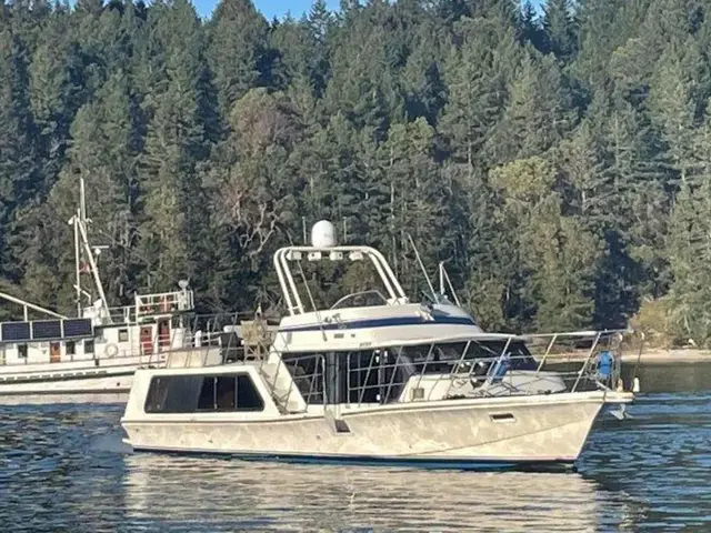 Bluewater 51 Coastal Cruiser