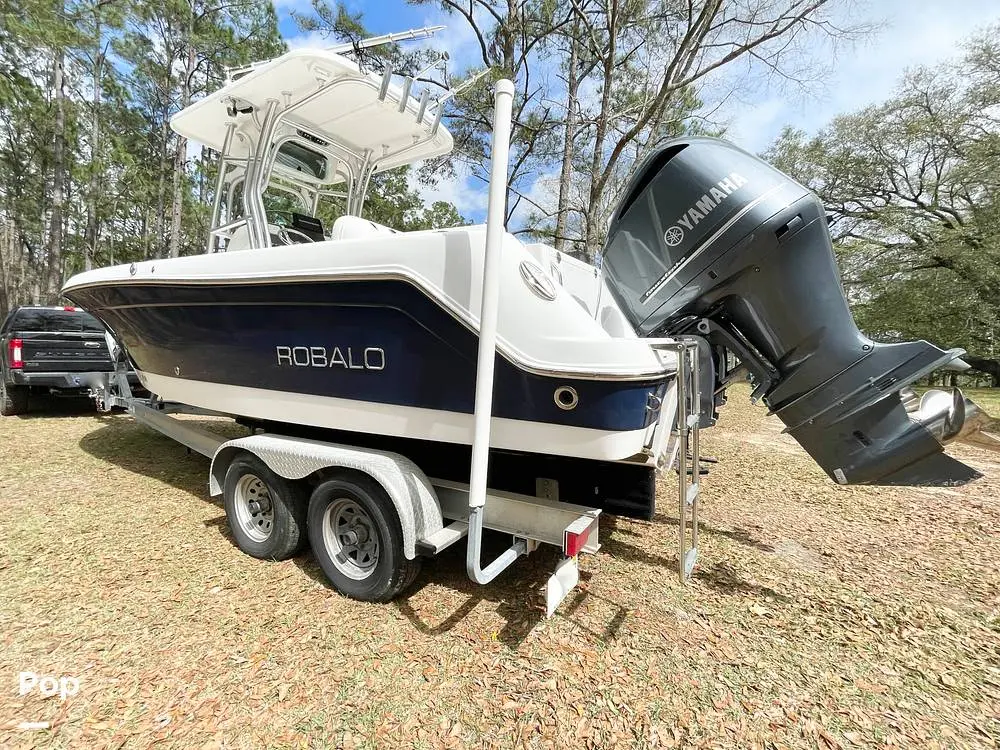 2013 Robalo r260