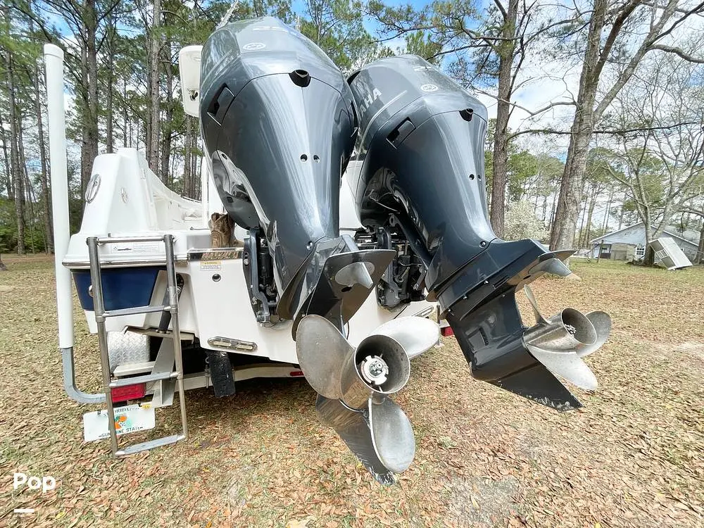 2013 Robalo r260