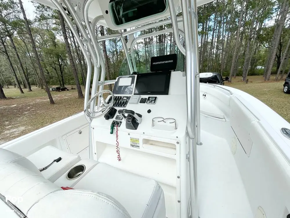 2013 Robalo r260