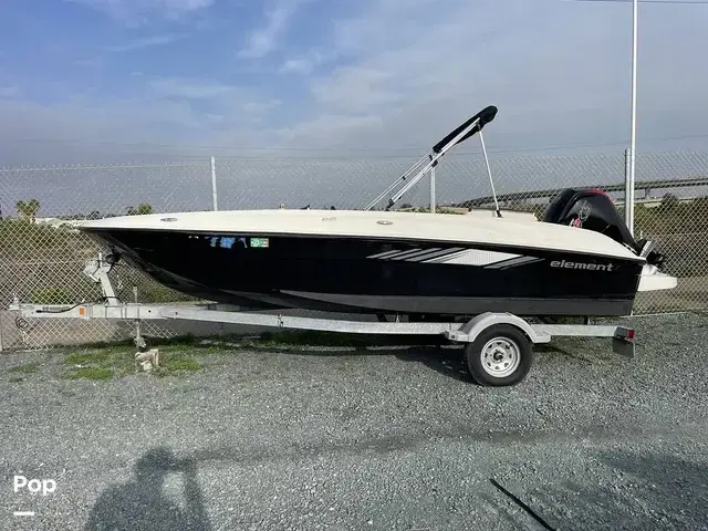 Bayliner Element E18