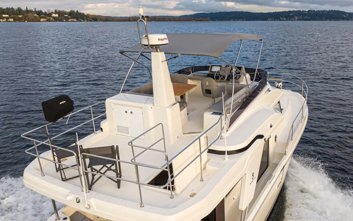 2023 Beneteau swift trawler 41 fly