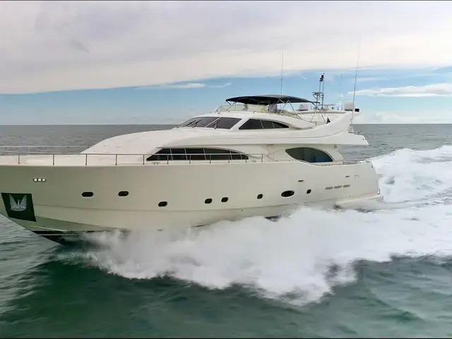 Ferretti Yachts 94