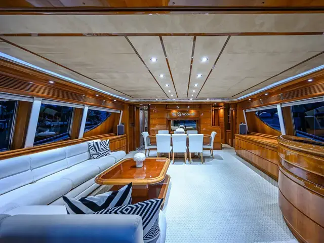 Ferretti Yachts 94