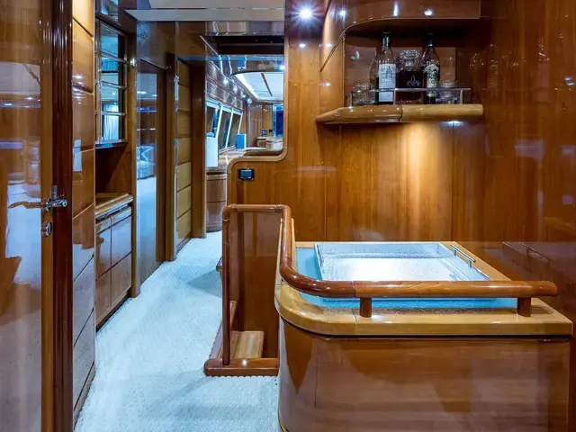 Ferretti Yachts 94