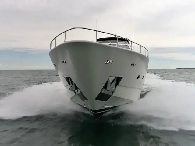 Ferretti Yachts 94