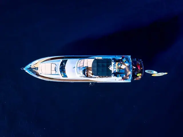 Sunseeker Yacht 90