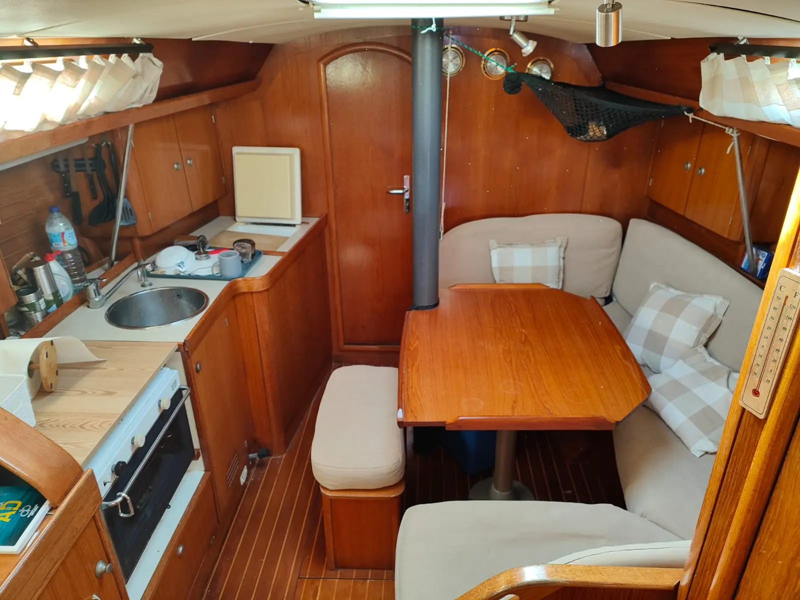 1995 Jeanneau sun odyssey 331