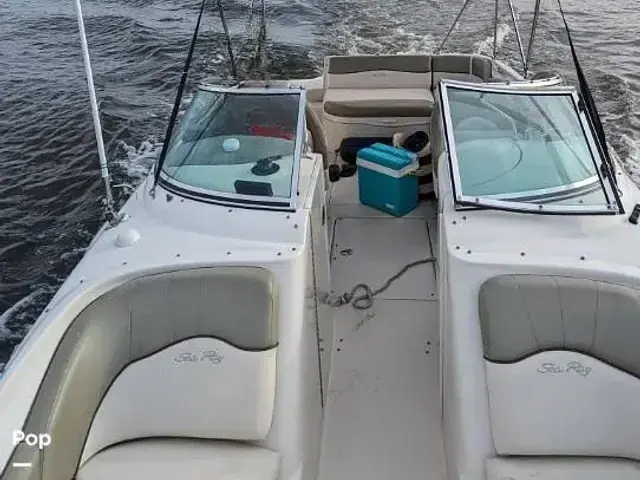 Sea Ray 240 Sundeck