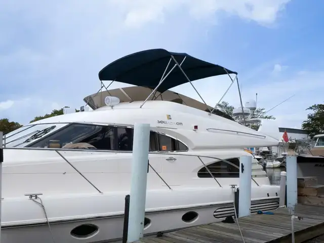 Fairline Squadron 55