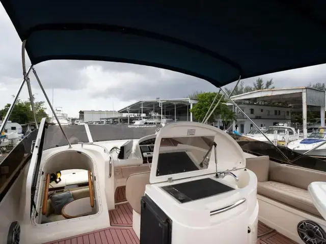 Fairline Squadron 55