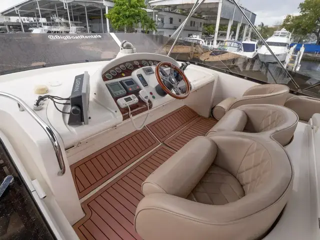 Fairline Squadron 55