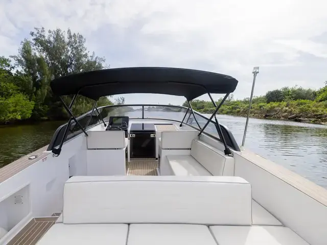 Vandutch 32'