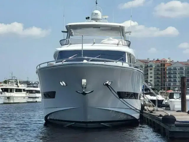 Horizon 74 Motor Yacht