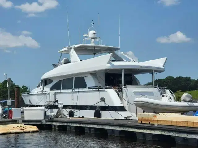 Horizon 74 Motor Yacht