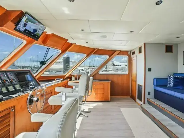 Custom Flybridge Motoryacht