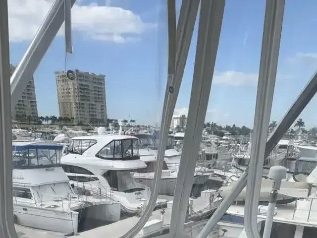 Viking Cockpit Motoryacht