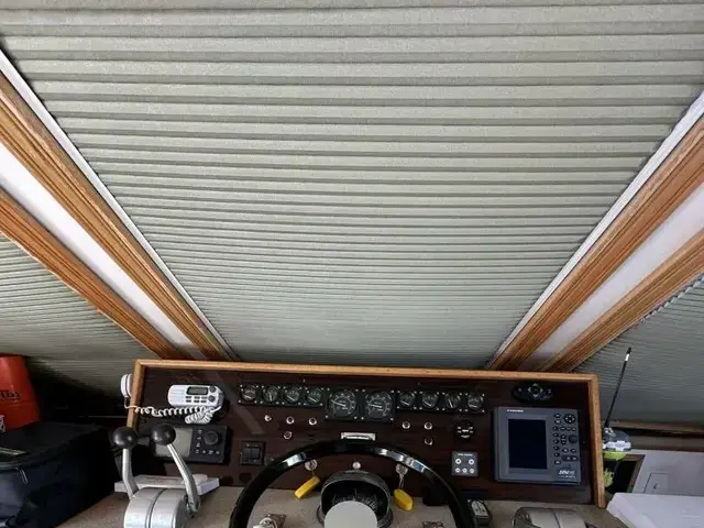 Viking Cockpit Motoryacht