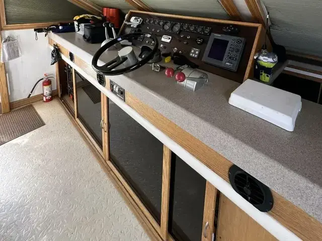 Viking Cockpit Motoryacht