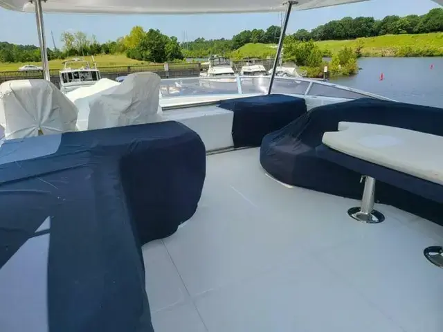 Horizon 74 Motor Yacht