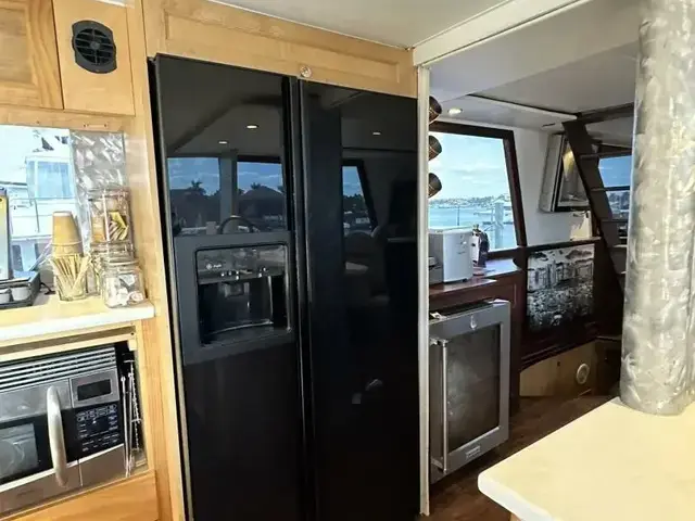 Viking Cockpit Motoryacht