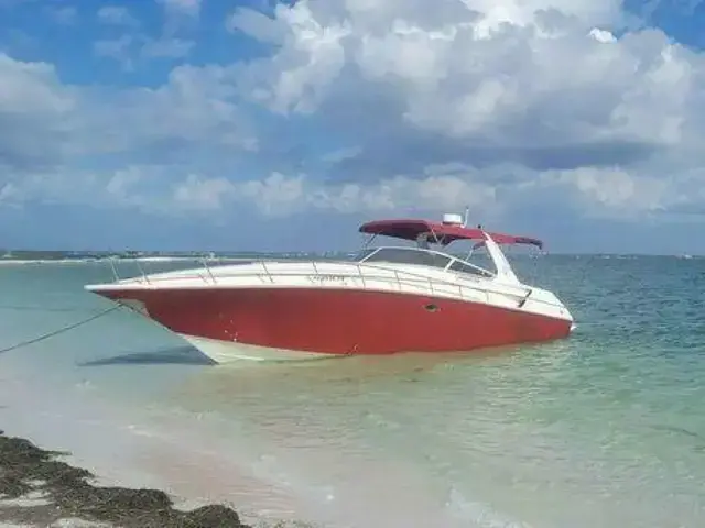 Fountain 38 Express Cruiser