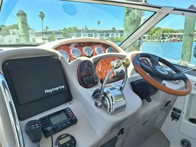 Sea Ray 320 Sundancer