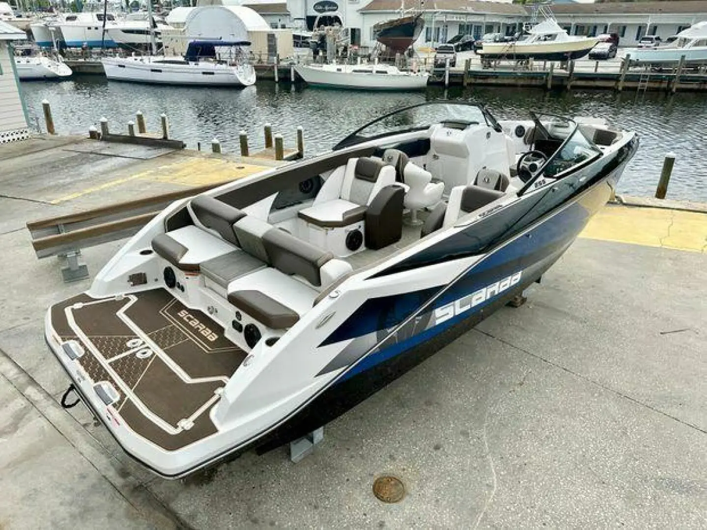 2019 Scarab 255