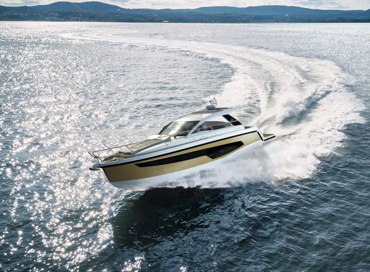 2024 Sealine s335