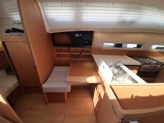 Jeanneau Sun Odyssey 410