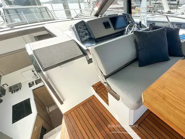 Galeon 425 Hts