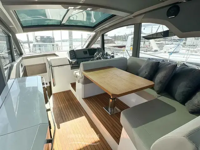 Galeon 425 Hts