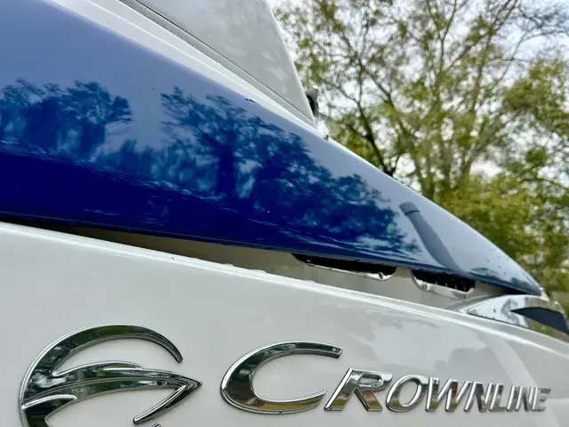 Crownline E27