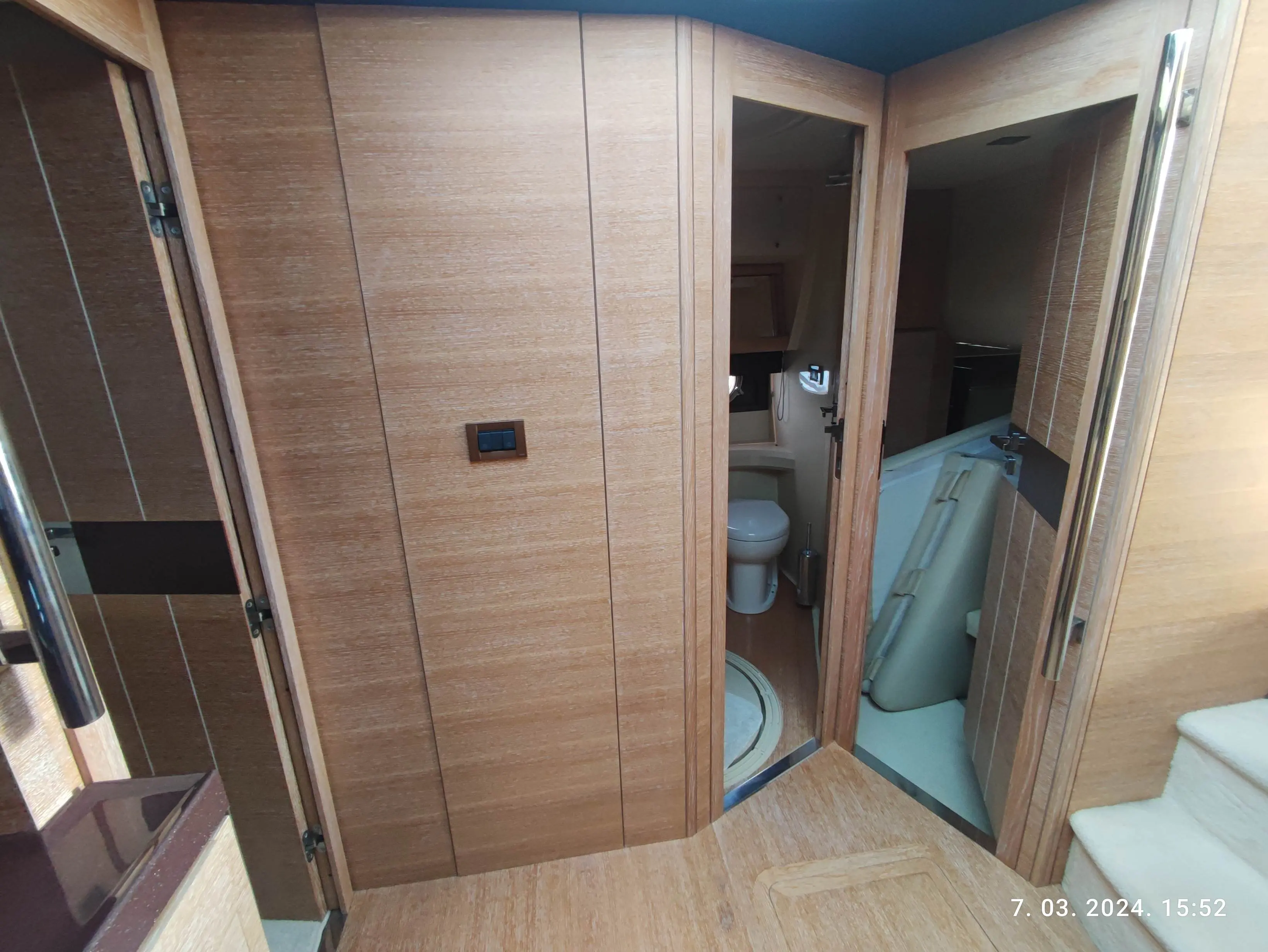 2008 Azimut 47